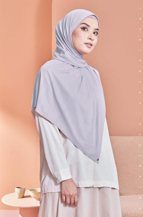 IRONLESS : AIR SCARF IN LIGHT GREY