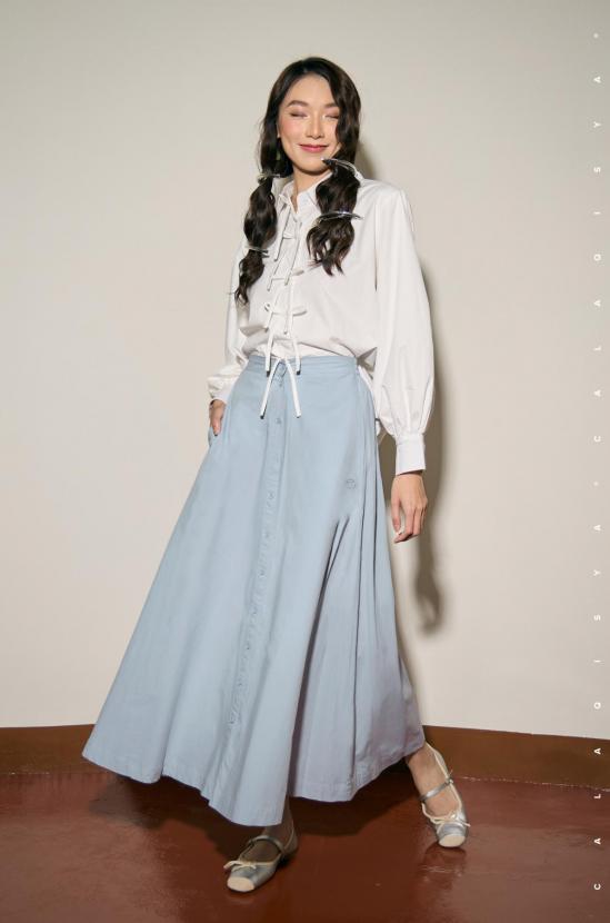 ANNE SKIRT IN HALOGEN BLUE