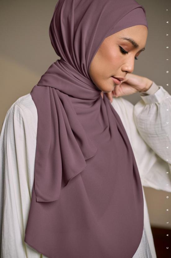 DANIAH SHAWL 2.0 IN HUCKLEBERRY