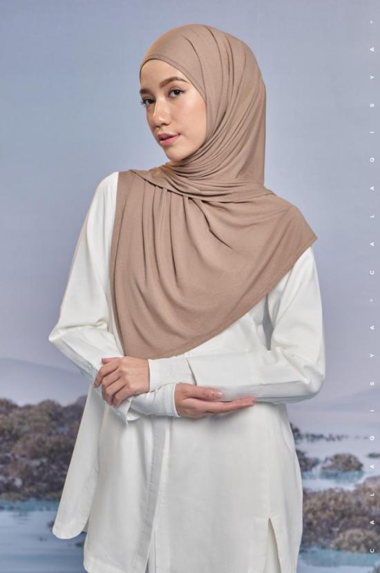 ELEMENT SHAWL IN WARM TAUPE  (ODOURLESS)