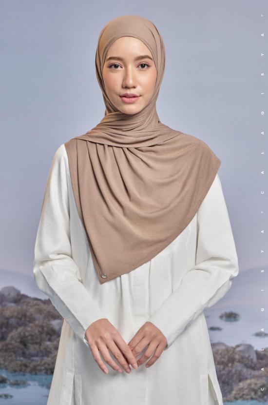 ELEMENT SHAWL IN WARM TAUPE  (ODOURLESS)