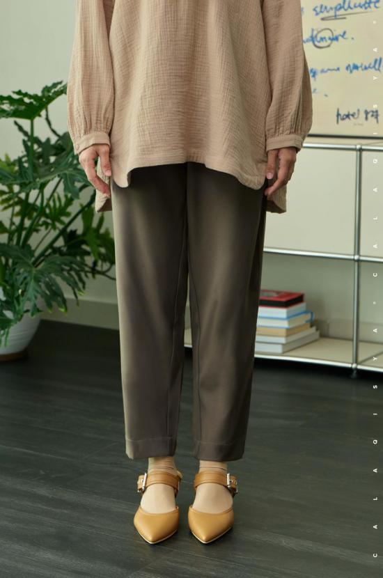 ESME TAPERED PANTS IN DUSTY OLIVE
