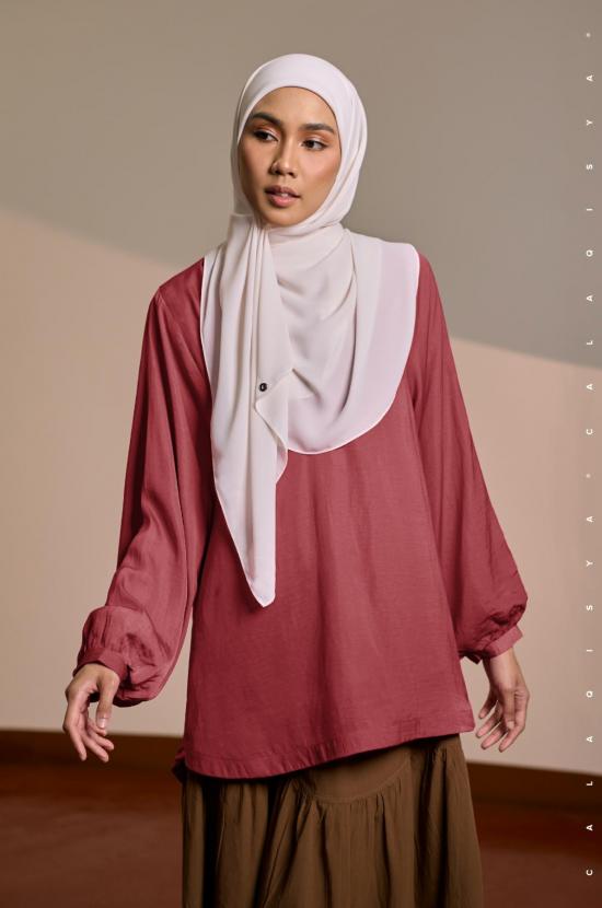 LAUREL BALLOON SLEEVE TOP IN WINTERBERRY (FULLY LINED)