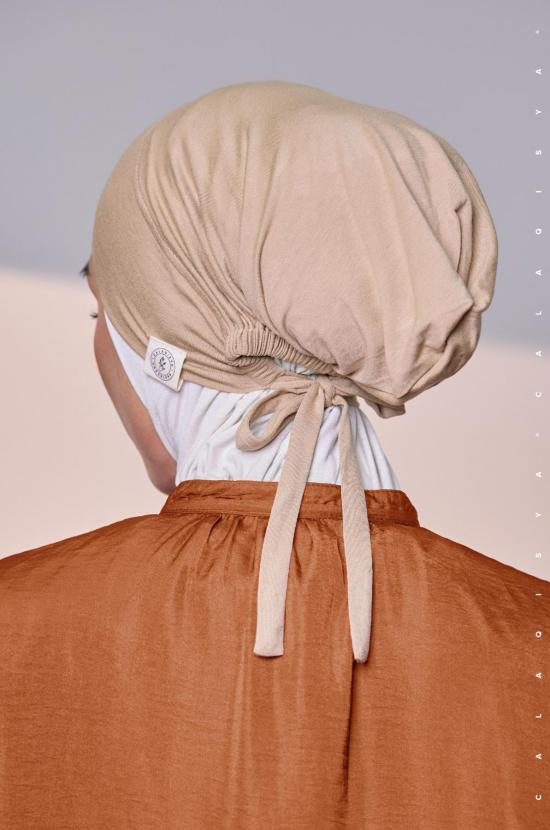 TIE BACK BONNET CAP IN LATTE (ODOURLESS)